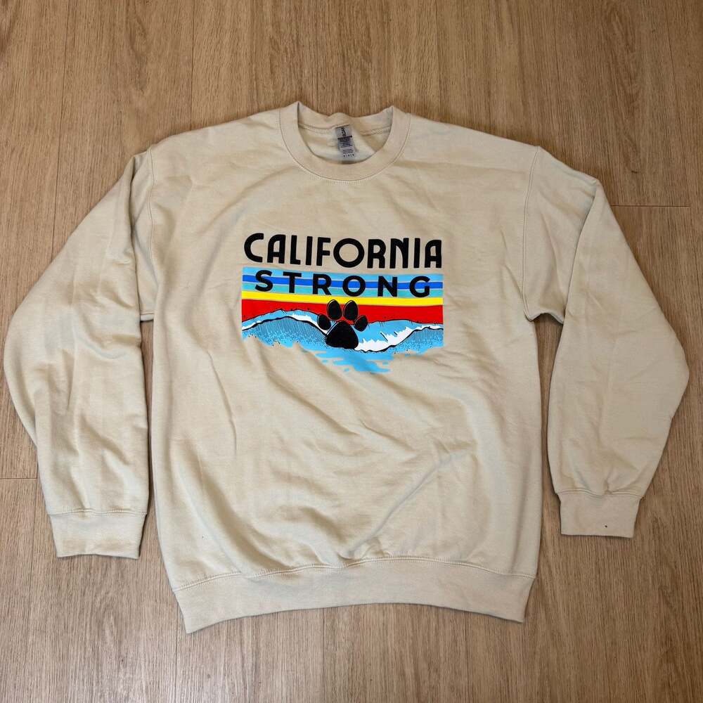 Gildan Heavy Blend California Strong Paw Print Graphic Sweatshirt Tan Size M